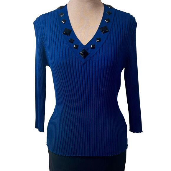 August Silk Blue V-Neck Knit Sweater with Black Diamond Detail - Picture 3 of 10
